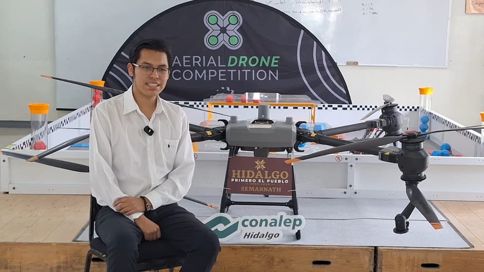 Estudiante de Conalep Hidalgo desarrolla dron para apoyar la reforestación
